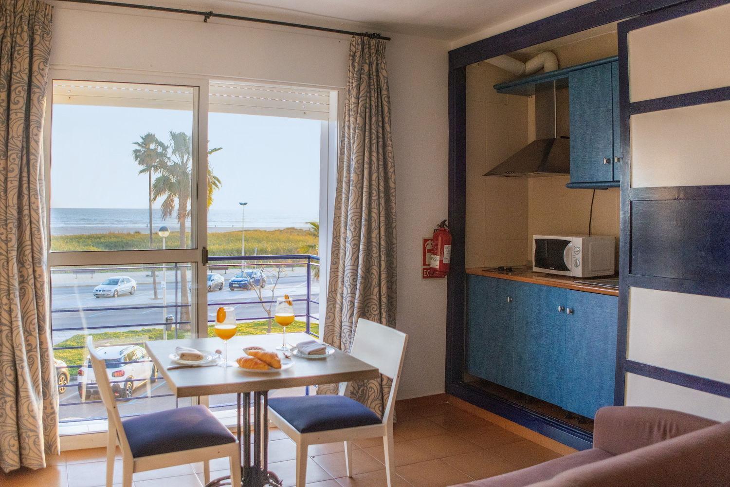 Hotel Playa Conil - Beachfront Studios & Suites Conil De La Frontera Exterior foto